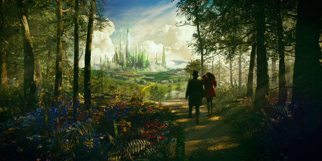 File:The Emerald City from Oz The Great and Powerful.jpg