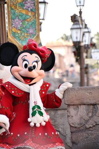 File:Christmas Minnie.jpg
