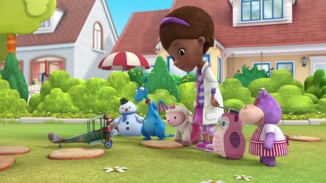 File:Doc-McStuffins-Season-3-Episode-11-Itty-Bitty-Bess-Takes-Flight--Boxed-In.jpg