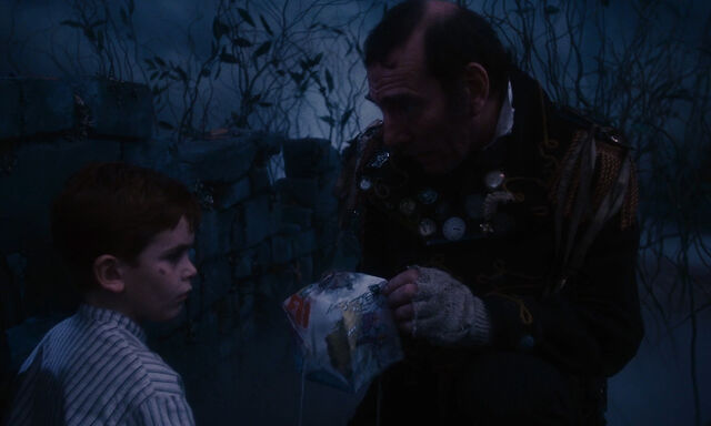 File:James-giant-peach-disneyscreencaps com-1424.jpg