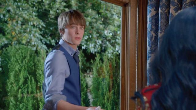 File:Descendants-2-13.jpg