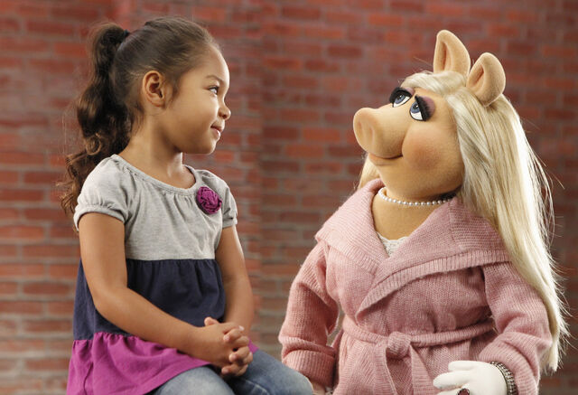 File:MUPPETMOMENTS Y1 ART 137150 3323.jpg