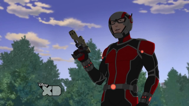 File:Ant-Manwithshrinkgun.png