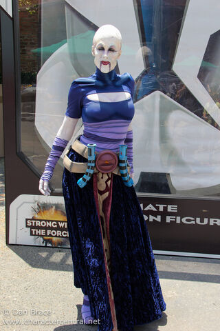 File:Asajj Ventress Disney Parck.jpg
