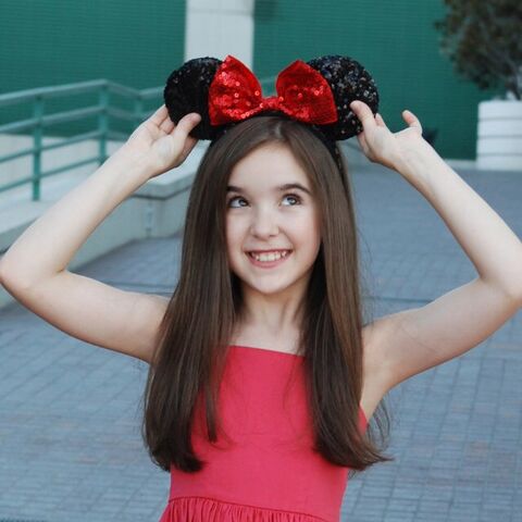 File:Aubreymillerdisney.jpg