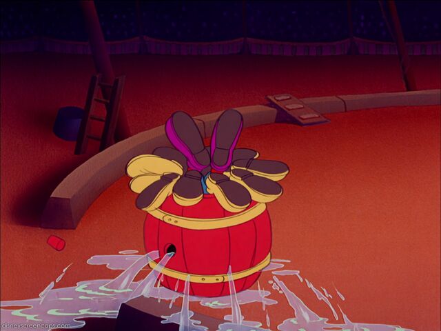 File:Dumbo-disneyscreencaps com-6858.jpg