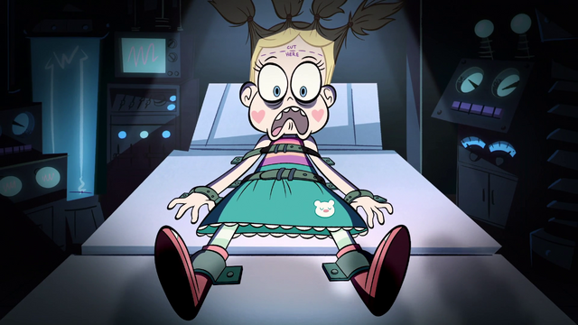 File:S1E3 Star Butterfly strapped to a bed.png