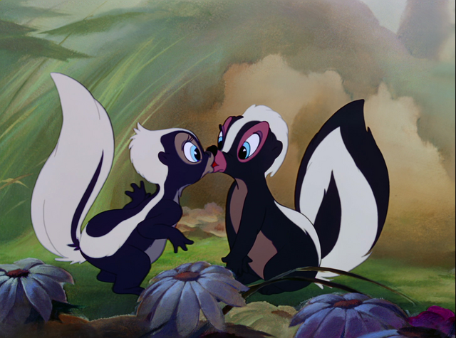 File:Flower kisses bluebelle.png