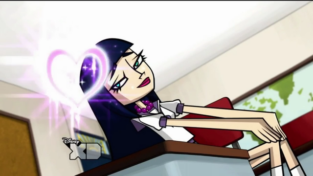 File:The Sorceress02.png