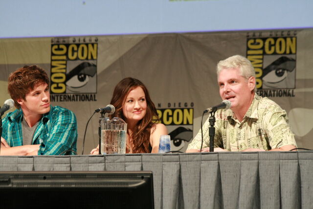 File:Cat Taber-Comic Con 2011.jpg