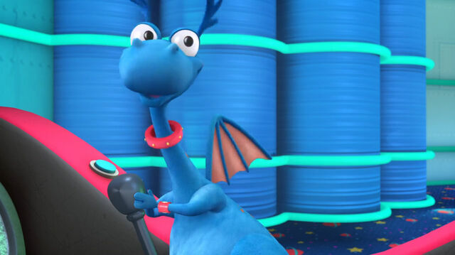 File:Stuffy starts engines.jpg