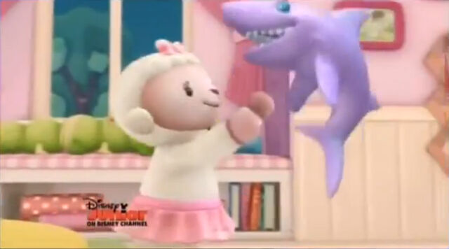 File:Lambie and mr chomps.jpg