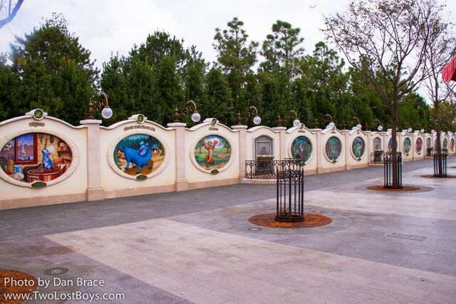 File:Garden of the Twelve Friends shanghai.jpg