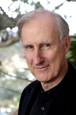 File:James Cromwell.jpg