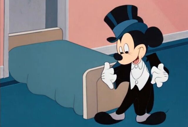 File:Mickey-and-Friends Suit.jpg