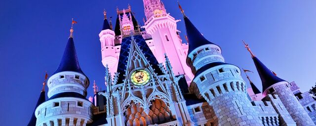 File:Magic-kingdom-00-full.jpg