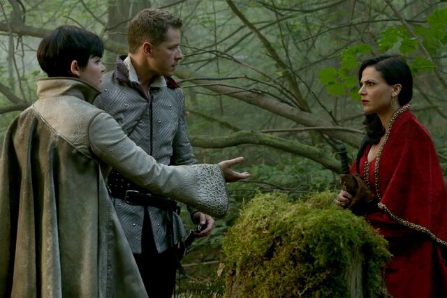 File:Once Upon a Time - 5x05 - Dreamcatcher - Publicity Image - Snow, Charming and Regina.jpg