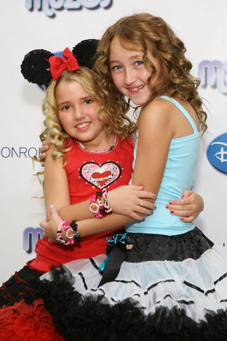 File:Myzos+Presents+Official+Launch+New+Disney+yQMgxnFg5nIl.jpg