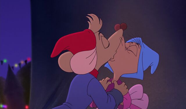 File:Jaq and Mary kiss.jpg