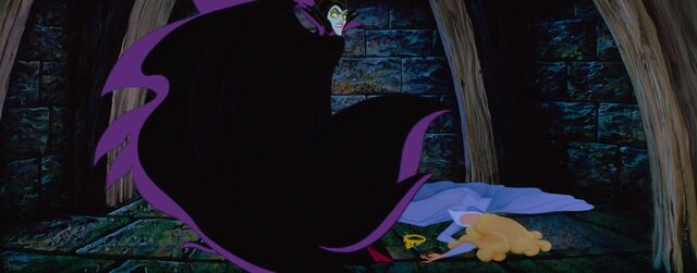 Файл:Sleeping-beauty-disneyscreencaps.com-5900.jpg