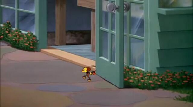 File:Donald Duck Honey Harvesters4.jpg