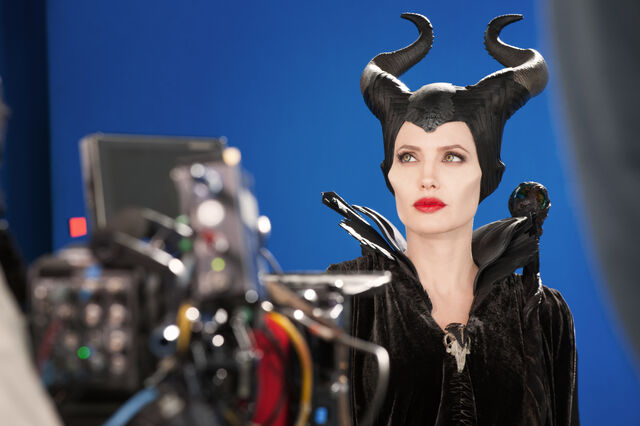 File:Maleficent-(2014)-136.jpg