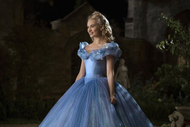 File:Cinderella 2015 55.jpg