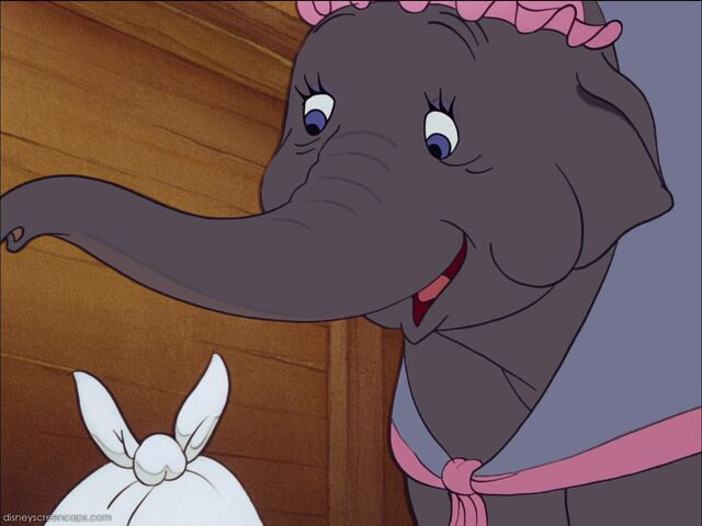 File:Dumbo-disneyscreencaps com-712.jpg