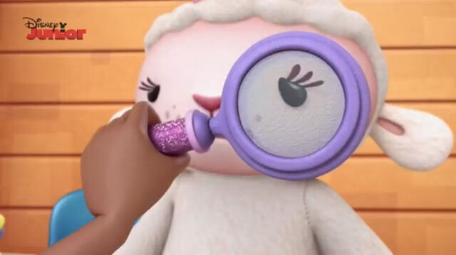 File:Close up shot lambie's eye.jpg