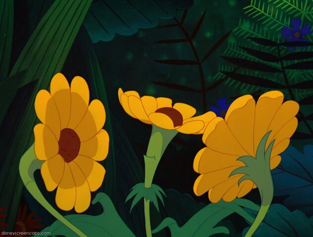 File:Alice-disneyscreencaps.com-3356.jpg