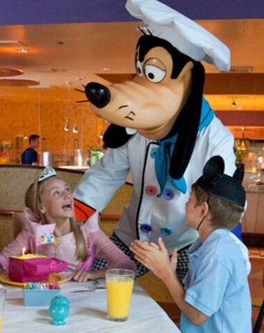 File:Goofy in Goofy's kitchen.jpg