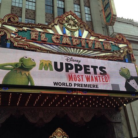 File:MMW premiere instagram elcapitantheatre 03.jpg