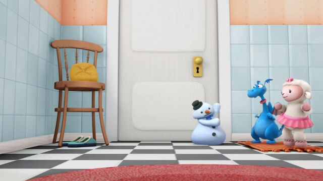 File:Chilly, stuffy and lambie.jpg