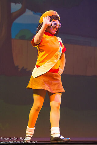 File:Milly P&F live.jpg