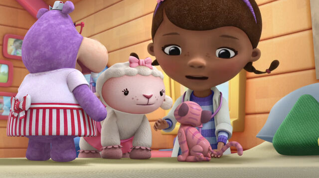 File:Lambie and winnie2.jpg