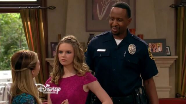 File:OfficerThompsonDWaB.jpg
