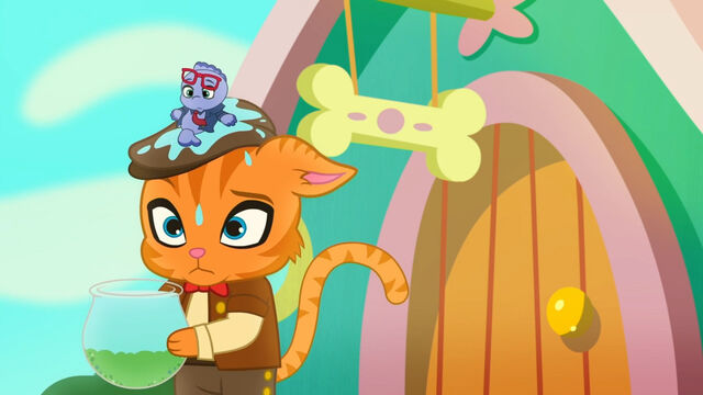 File:Chowing Down-023.jpg