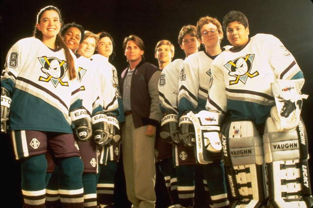 File:Mighty Ducks team D2.png