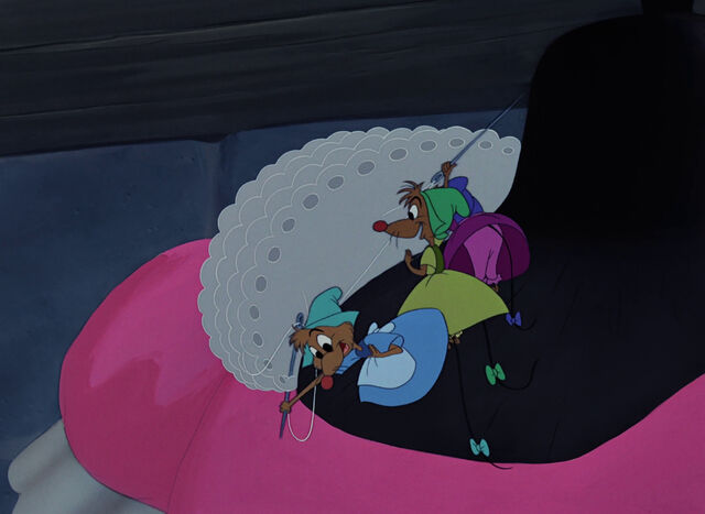File:Cinderella-disneyscreencaps.com-4332.jpg