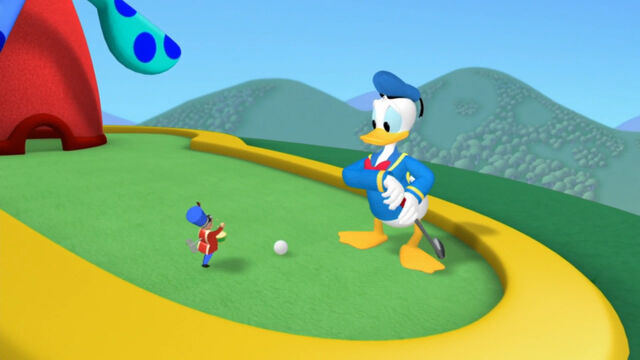 File:Donald saw the toy marcher.jpg