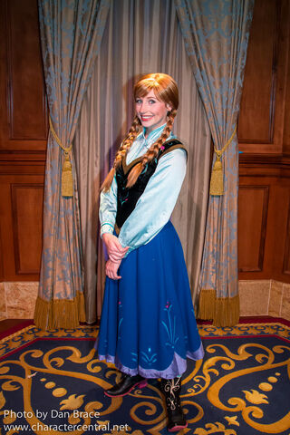 File:Anna character central pose.jpg