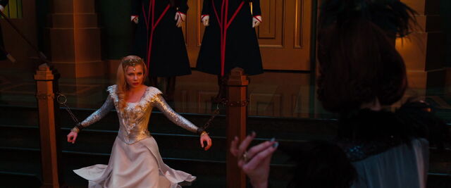 File:Oz-great-powerful-disneyscreencaps.com-12181.jpg