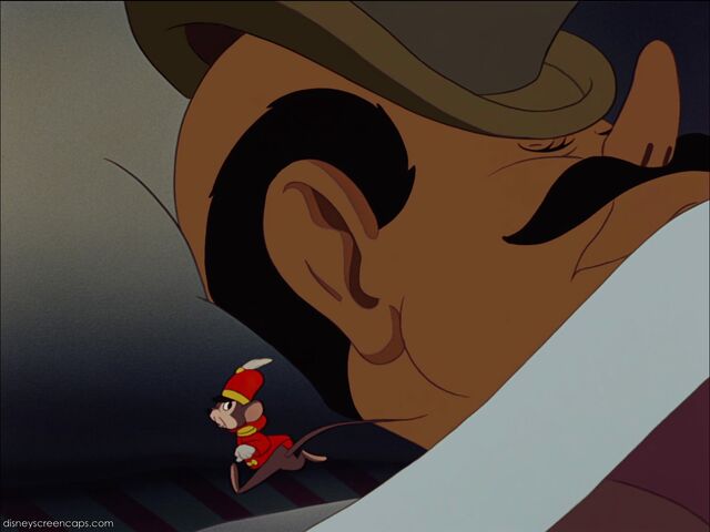 File:Dumbo-disneyscreencaps com-2988.jpg