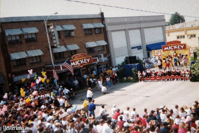 File:Uptown spirit2010ww.jpg