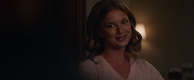 File:Sharon-Carter-Washing.jpg
