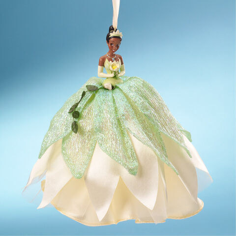 File:2009 Disney Store Tiana Winter Christmas Ornament.jpg