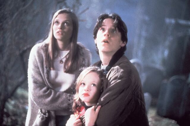 File:Hocus-Pocus Three.jpg
