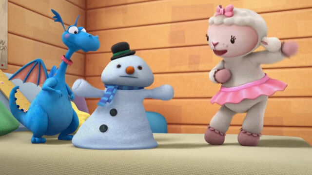 File:Chilly tries to dance.jpg