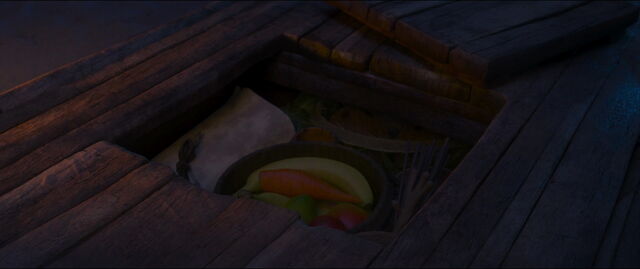 File:Olaf-nose-and-hand-cameo.jpg