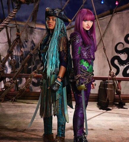File:Descendants 2 photography 15.jpg